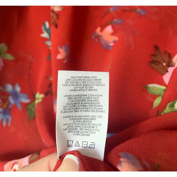 Cabi Devoted Blouse Red Floral Bell Sleeves S - Picture 8 of 8